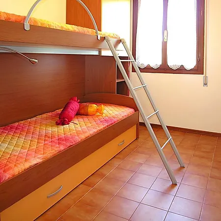 Lira Apartment
